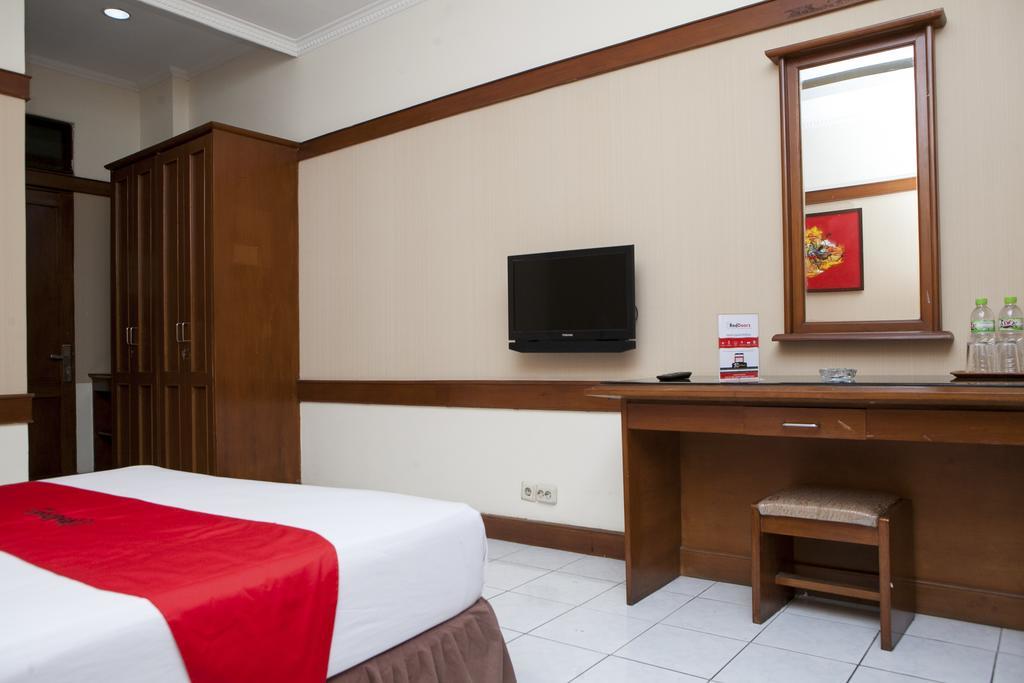 Hotel Reddoorz @ Cikutra 2 Bandung
